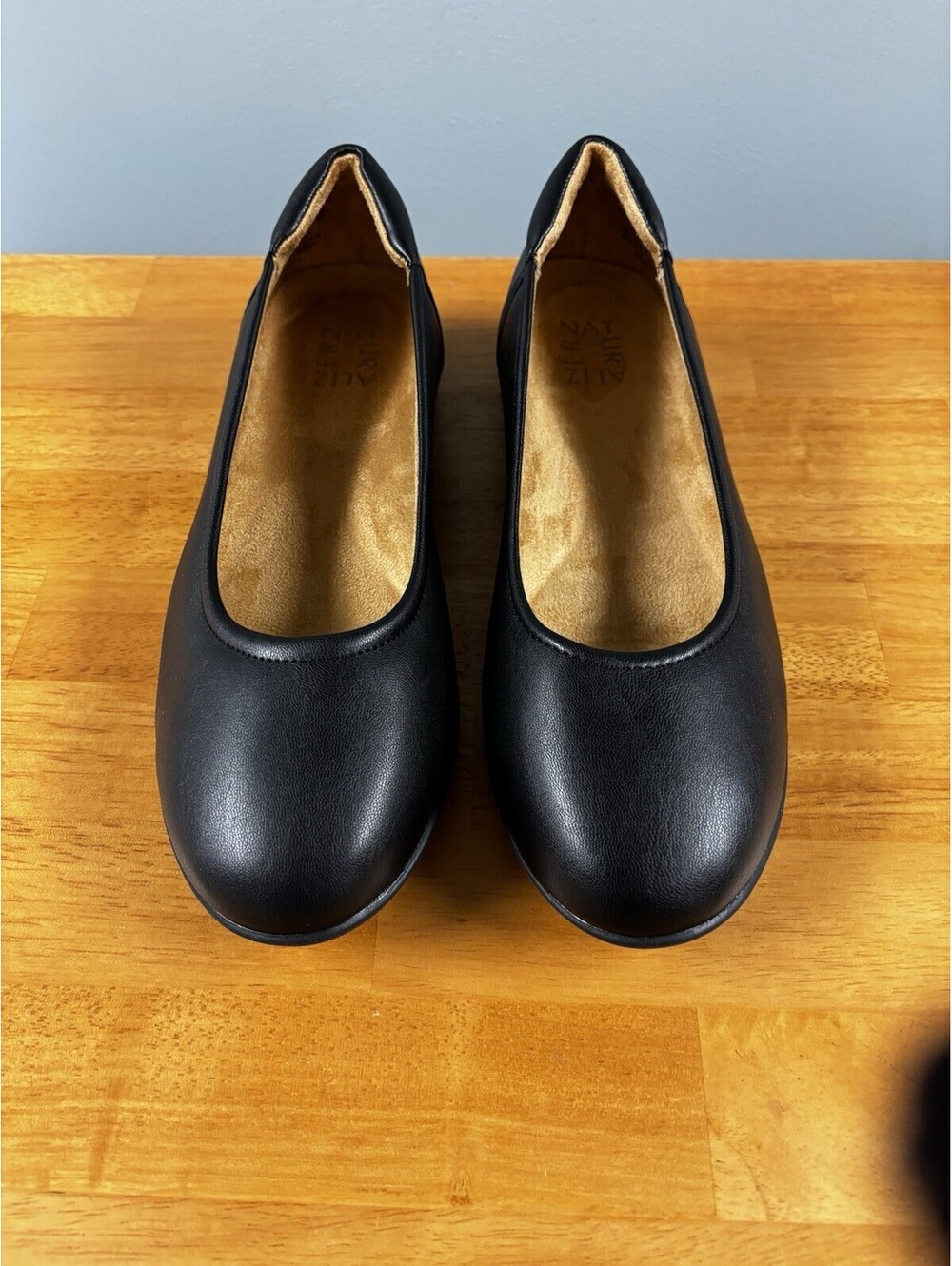 Naturalizer Women's Black Leather Flats Round Toe Comfort US 8.5W, UK 6.5 - Picture 2 of 9